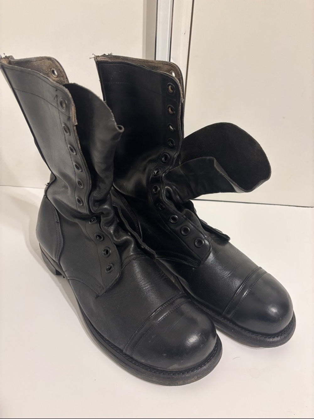 Vintage Authentic Black Leather Lace-Up Army Combat Boots from the 1960’s